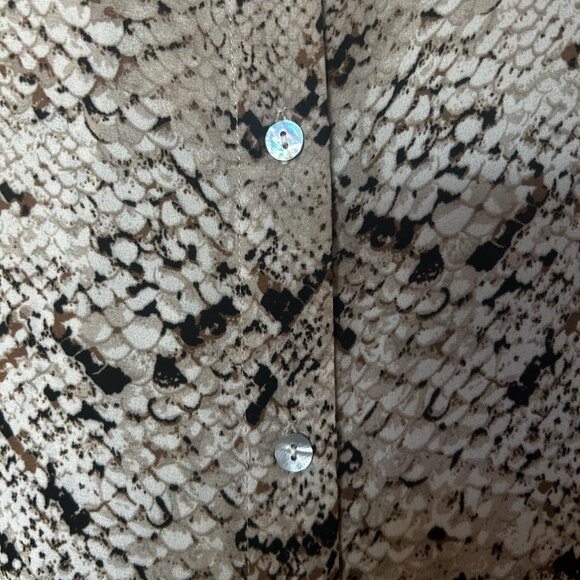 NWT Rose & Olive Snakeskin Blouse, L - Picture 8 of 12